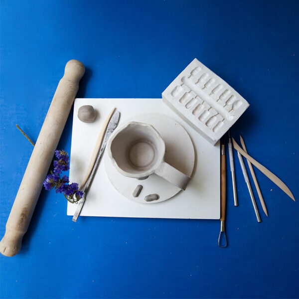 TALLER DE TAZAS CON MOLDES - Imagen 2